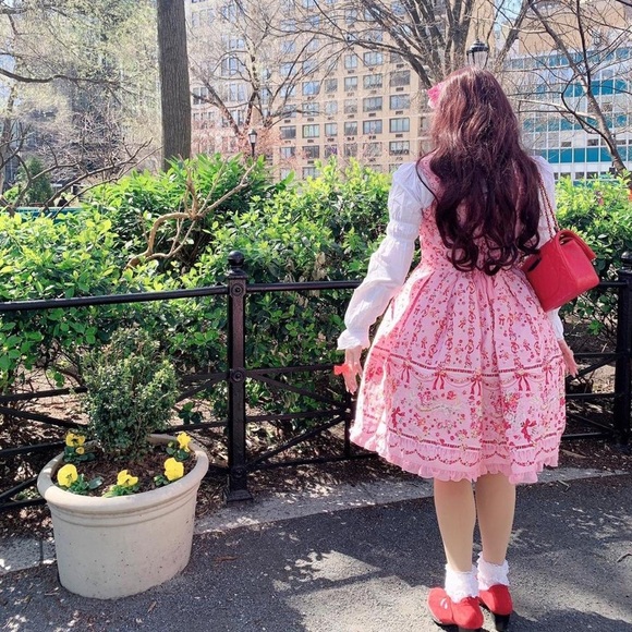 Meta Sweet Lolita pink jumperskirt - Picture 3 of 4